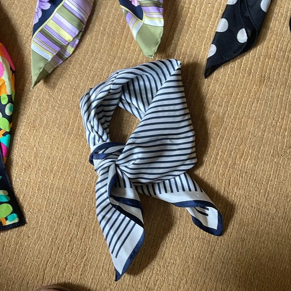 Collection of 5 scarves